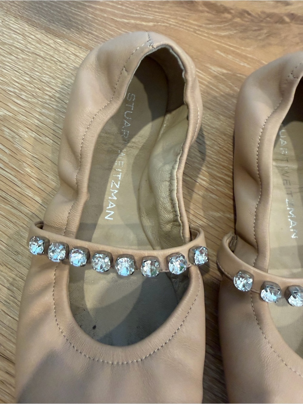 Stuart Weitzman • Goldie Nude Heels - Picture 4 of 13